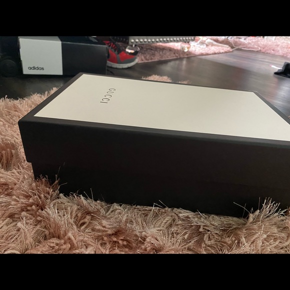 Gucci slides - Picture 9 of 10